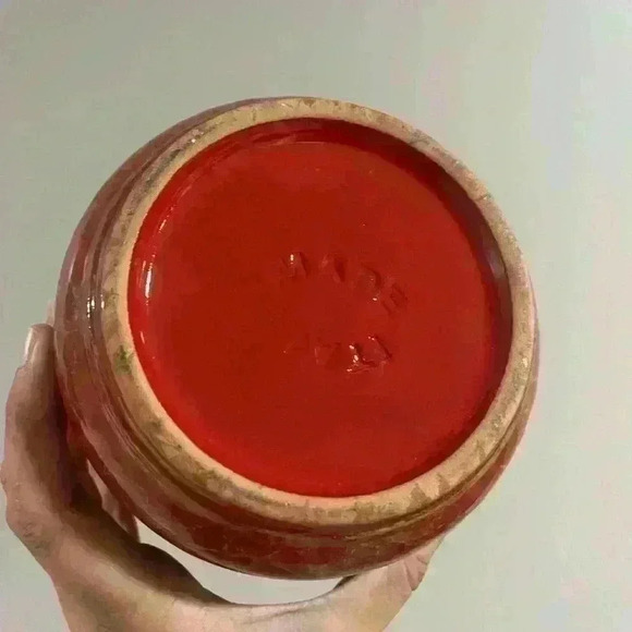 Beautiful marbled crimson made in Italy canister - Picture 2 of 4